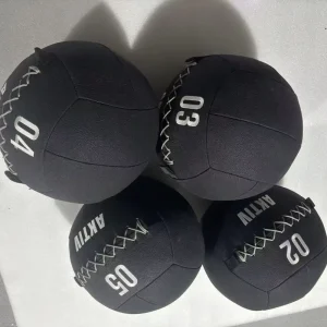 10KG Weighted Wall Ball Medicine Ball Durable PVC Skin with High-Density Foam Core