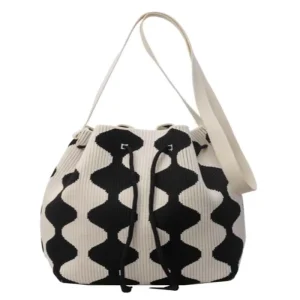 Bohemian Style Cross Body Bucket Bag for Summer Knitted Shoulder Closure Portable Polyester Lining Single Lady Accessory