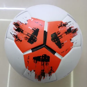 Factory Direct Sales and Retail PU Football Training Balls Competition Balls Customizable LOGO Size Material