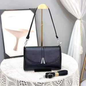 Ladies’ Premium PU Leather Crossbody Shoulder Bag Solid Color High Quality Fashion Accessory Zipper Chains