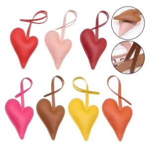 New Leather Cute Bag Pendant High end Simple and Versatile Peach Heart Leather Pendant Keychain Backpack Pendant