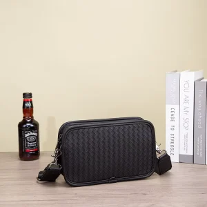 OEM ODM Fashion Hand Woven Grid Texture Men Crossbody Bag Provide Custom Embossed Logo Shoulder Bag for Daily Use