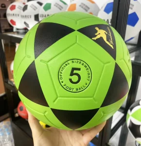 Size 5 Eco Friendly Durable Lightweight Soccer Customizable Color Logo 0.4 0.45kg for Training