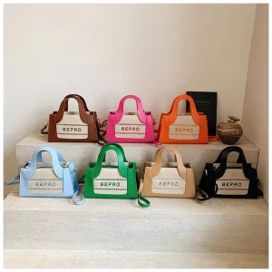 Trendy Letter Print Square Shoulder Bag Simple Handheld European Crossbody Bag PU Zipper Closure Polyester Single Strap Women